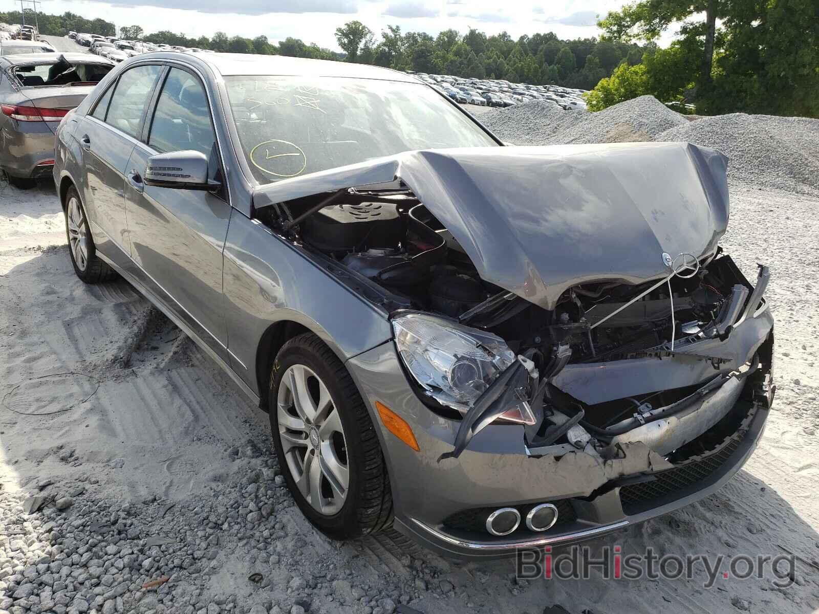 Photo WDDHF8HB5BA497779 - MERCEDES-BENZ E CLASS 2011