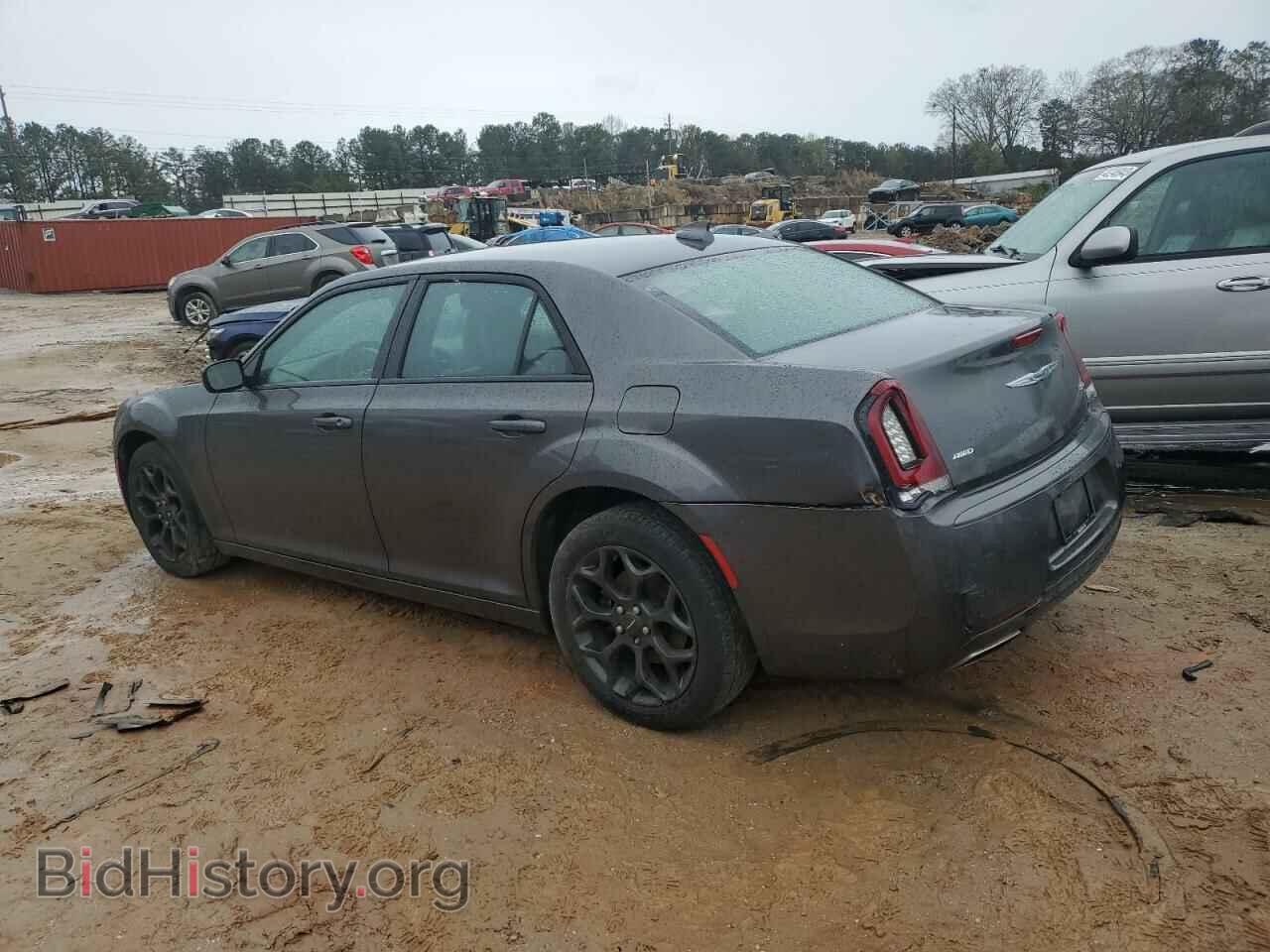 2019 CHRYSLER 300 - VIN: 2C3CCAGG4KH569370 - Фото 2