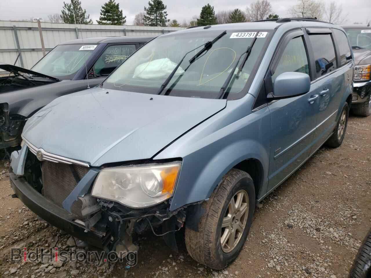 2008 CHRYSLER MINIVAN - VIN: 2A8HR54P88R818745 - Фото 2