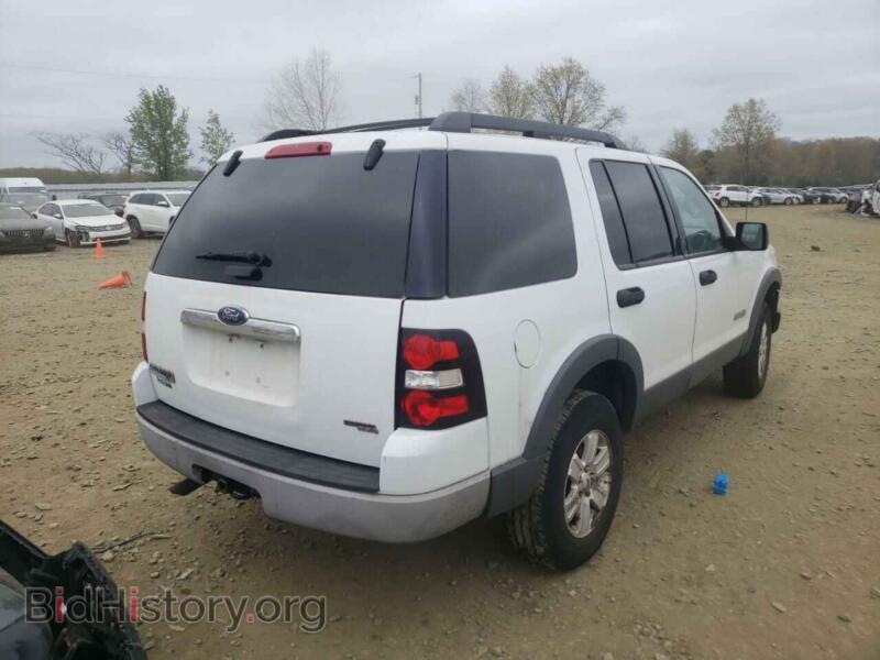2006 Ford EXPLORER (VIN 1FMEU73E06UA35841) — photo 4 of 10