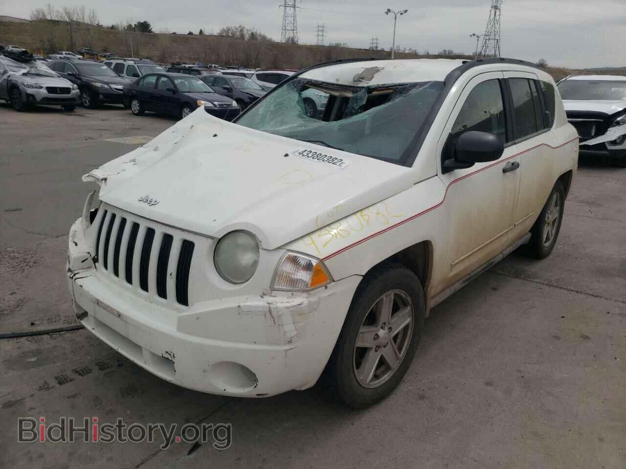 2009 JEEP COMPASS - VIN: 1J4FF47B69D205913 - Photo 2