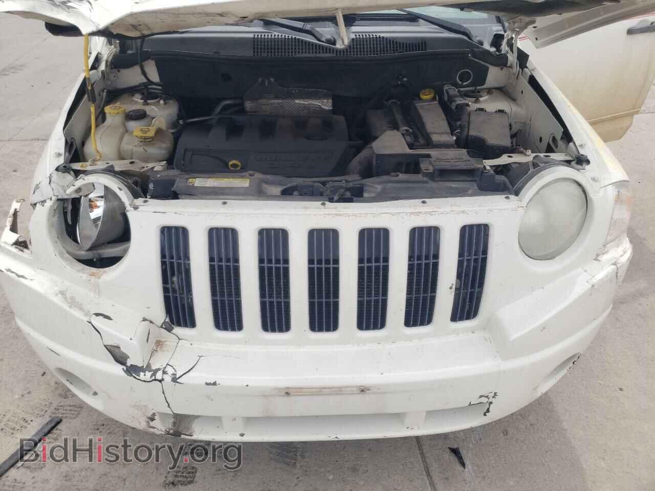 2009 JEEP COMPASS - VIN: 1J4FF47B69D205913 - Photo 7