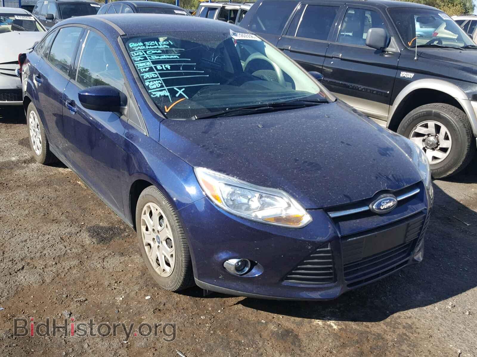 2012 Ford FOCUS Focus SE (VIN 1FAHP3F20CL163653) — photo 1 of 10, Copart, damage: rear end