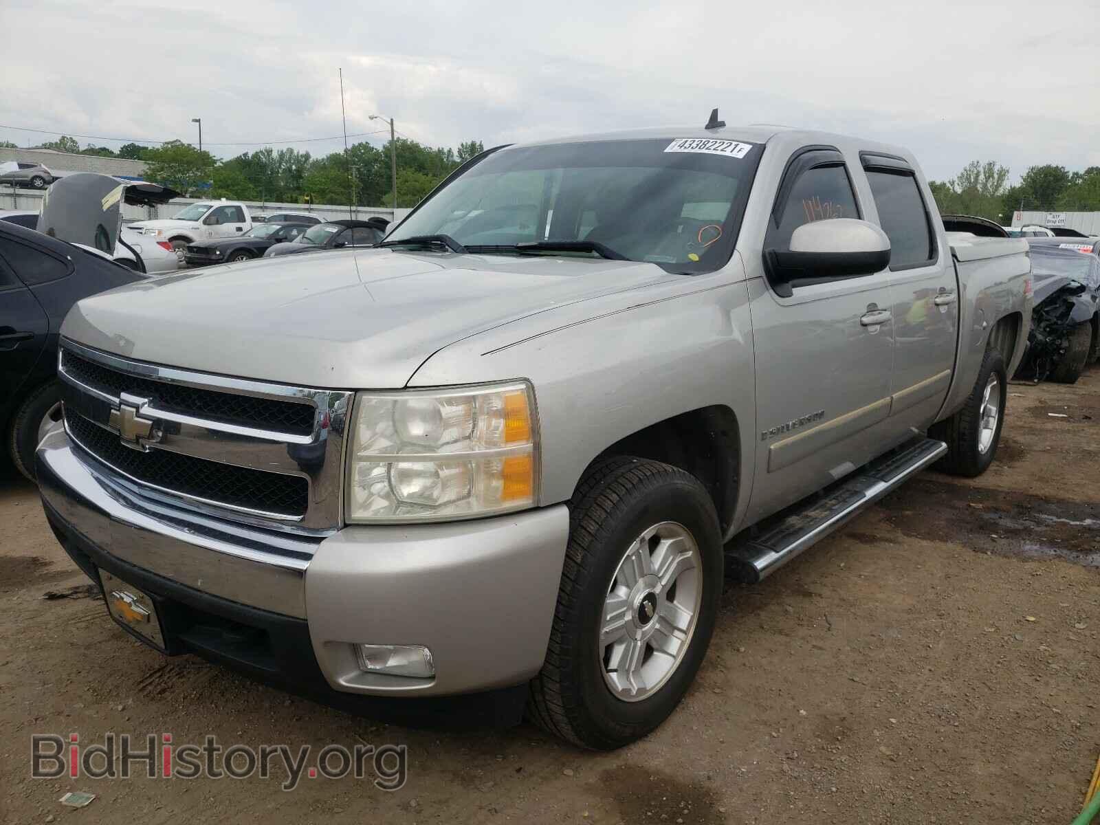 2007 CHEVROLET SILVERADO - VIN: 2GCEC13J271615784 - Фото 2