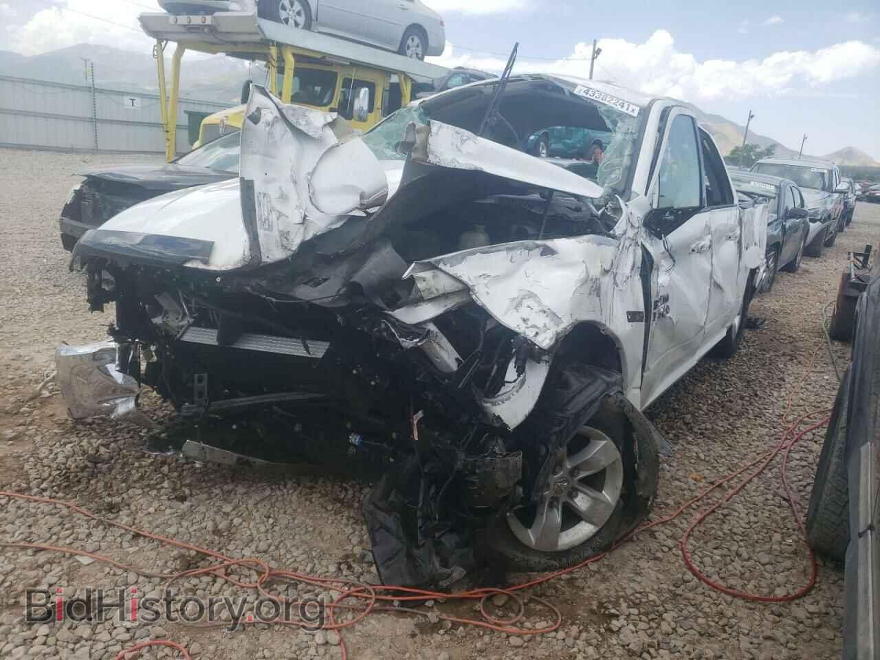 2015 RAM 1500 - VIN: 1C6RR7LM4FS700998 - Photo 2