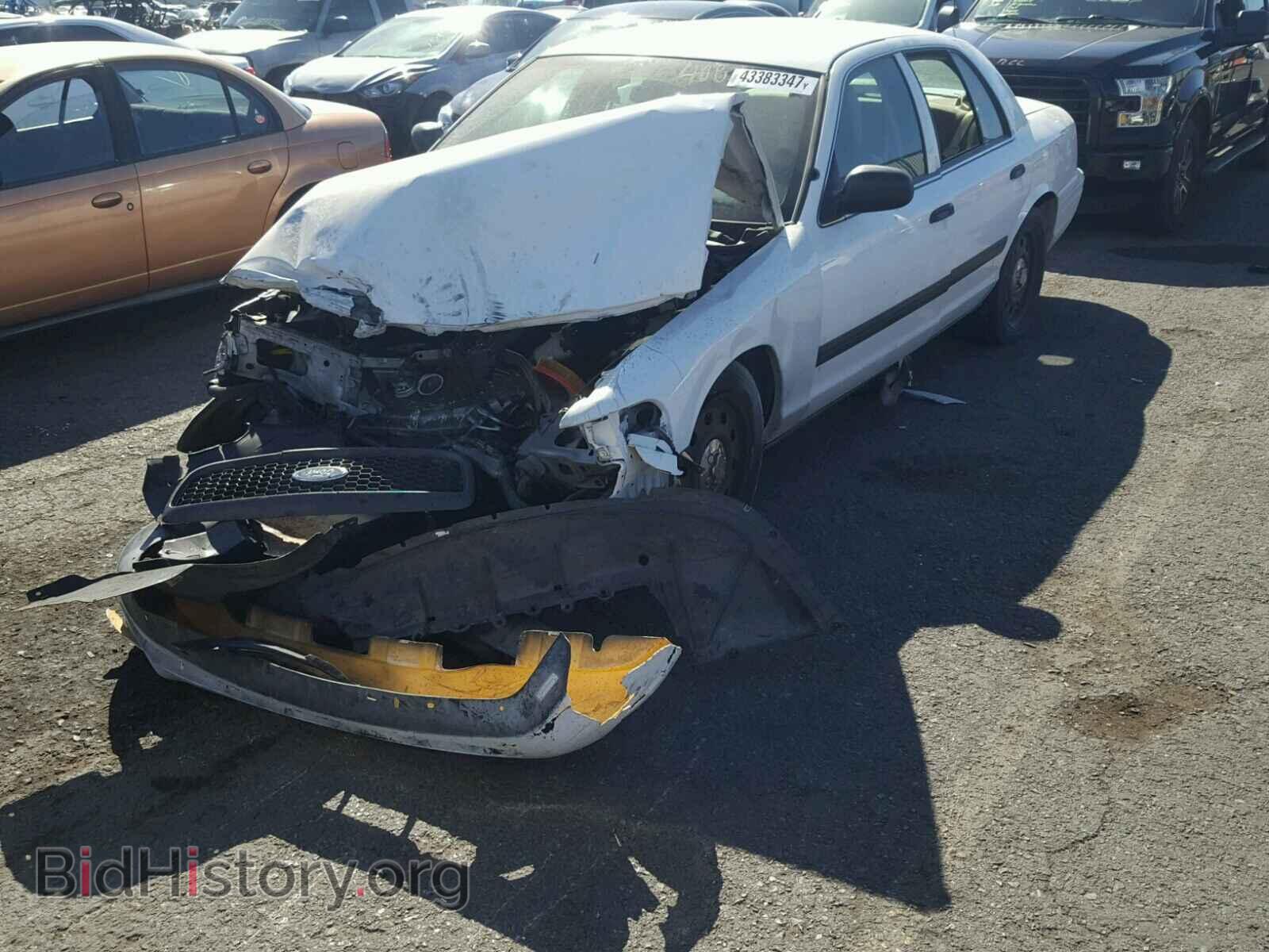 2011 FORD CROWN VIC - VIN: 2FABP7BV9BX108116 - Фото 2