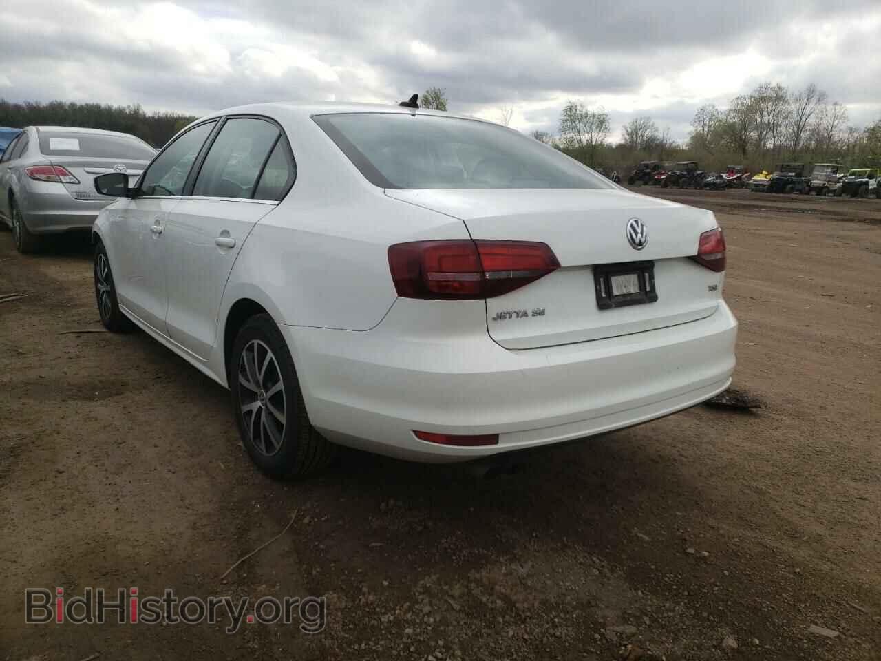 2017 VOLKSWAGEN JETTA - VIN: 3VWDB7AJ5HM282105 - Фото 3