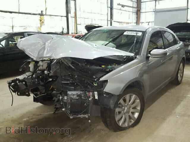 2013 CHRYSLER 200 - VIN: 1C3CCBBB8DN513301 - Фото 2