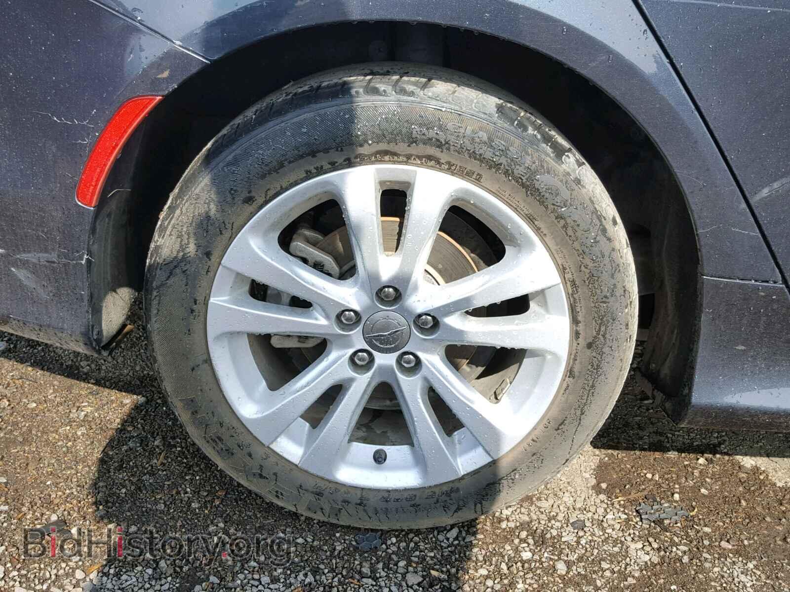 2016 CHRYSLER 200 - VIN: 1C3CCCAB0GN162945 - Фото 9