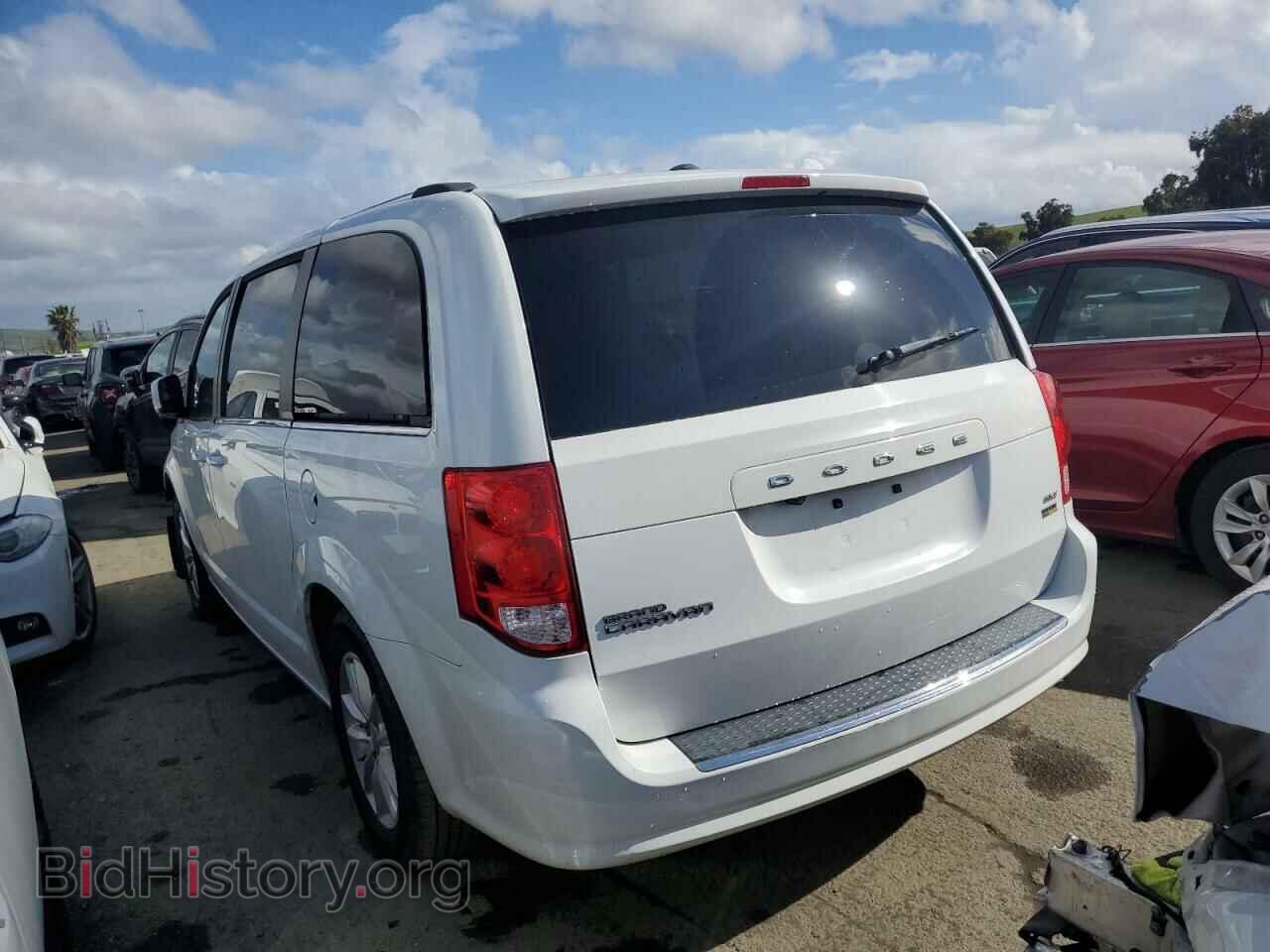2018 DODGE CARAVAN - VIN: 2C4RDGCG6JR249472 - Фото 2
