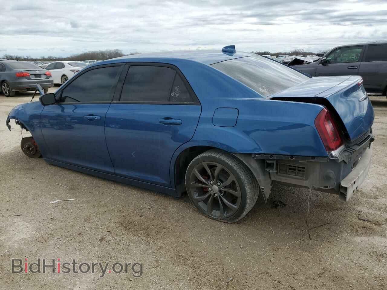 2021 CHRYSLER 300 - VIN: 2C3CCAAG7MH620548 - Фото 2