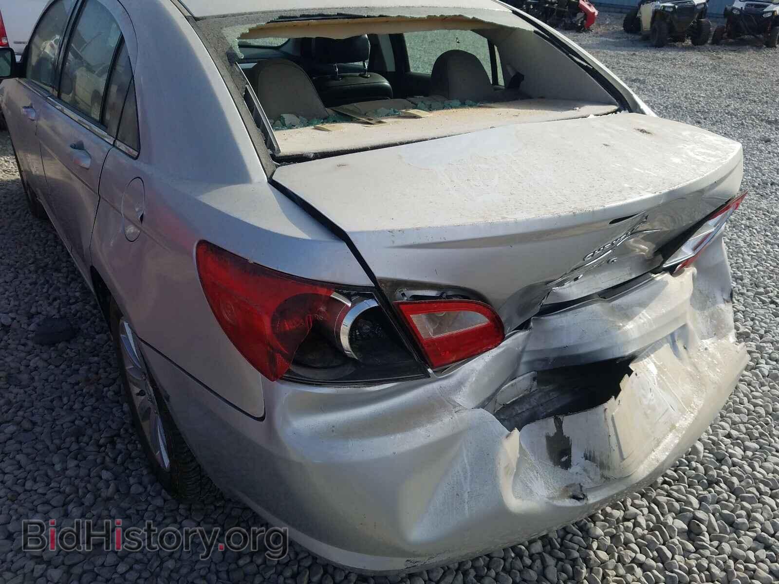 2010 CHRYSLER SEBRING - VIN: 1C3CC5FB9AN141023 - Фото 9
