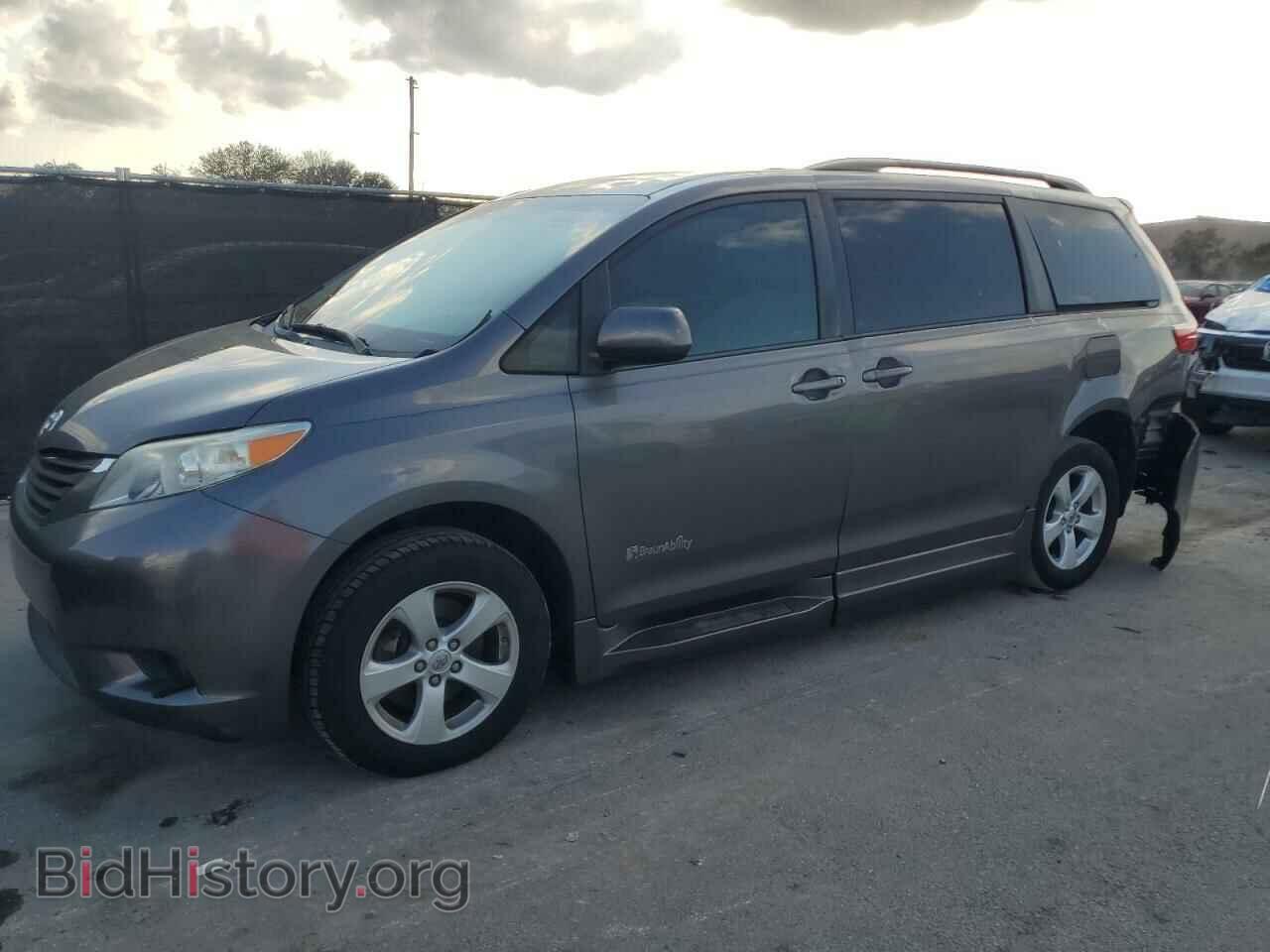 Photo 5TDKZ3DC8HS895802 - TOYOTA All Models 2017