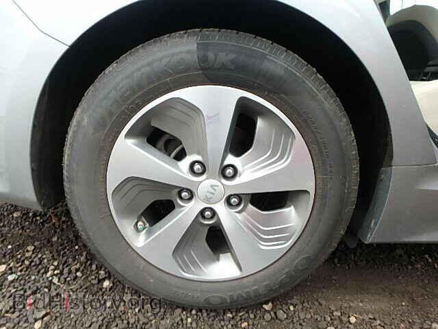 2014 KIA OPTIMA - VIN: KNAGM4AD4E5067252 - Photo 9