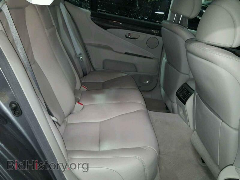 2012 Lexus LS (VIN JTHCL5EF7C5013137) — photo 6 of 10