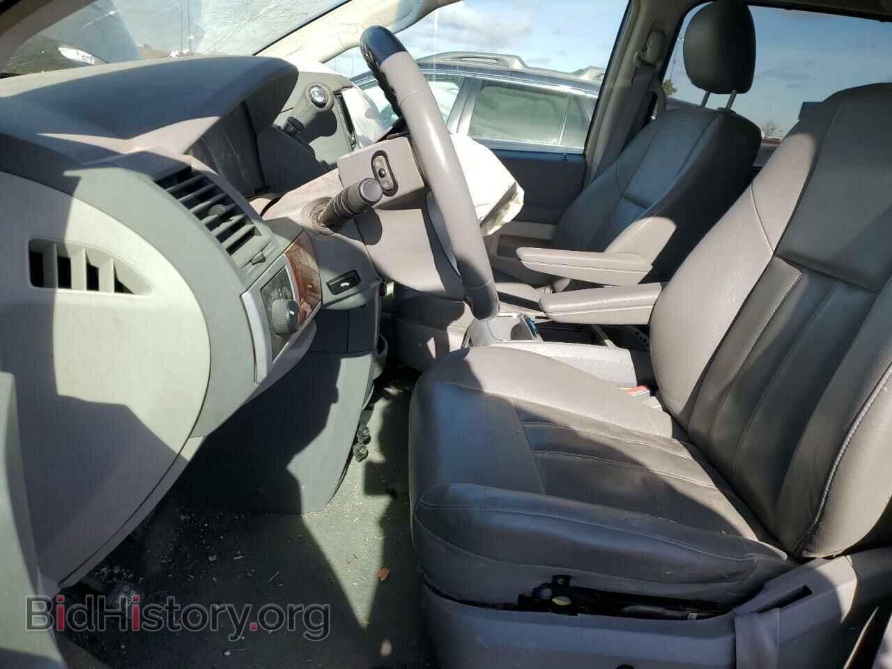 2008 CHRYSLER MINIVAN - VIN: 2A8HR54P78R844155 - Фото 7