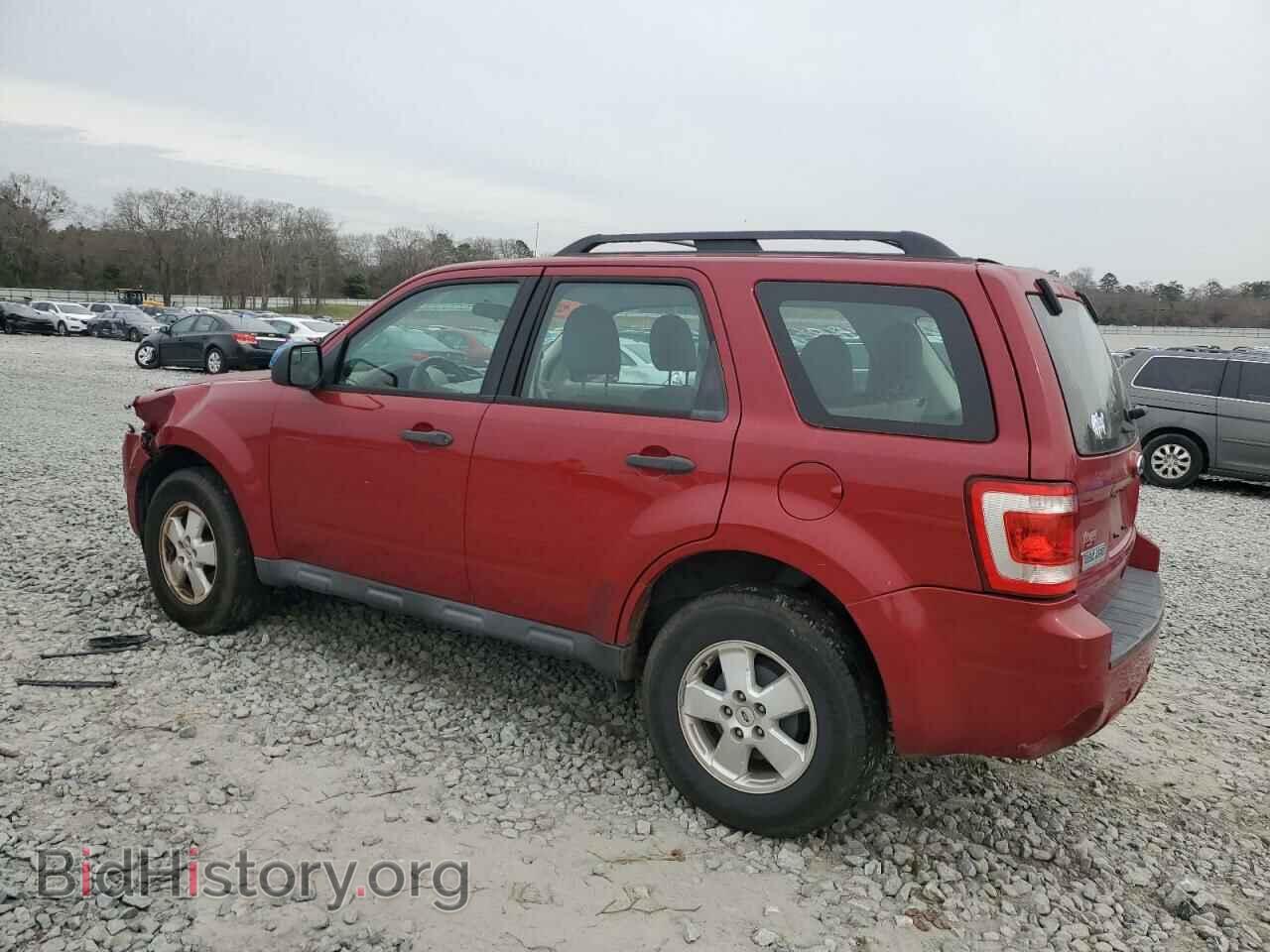 2011 FORD ESCAPE - VIN: 1FMCU0C76BKC47844 - Фото 2