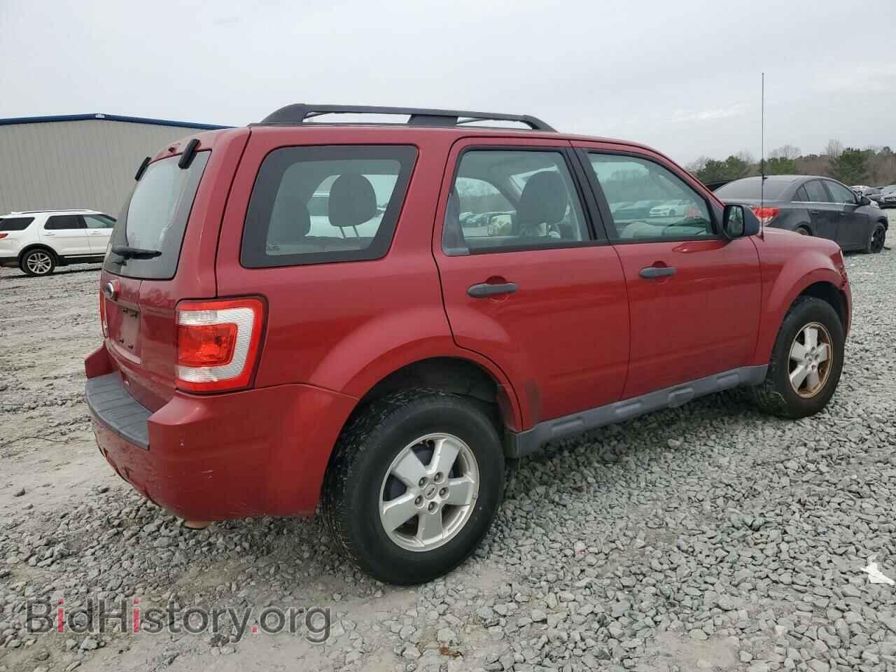 2011 FORD ESCAPE - VIN: 1FMCU0C76BKC47844 - Фото 3