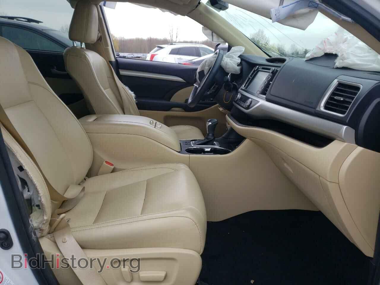2017 TOYOTA HIGHLANDER - VIN: 5TDJZRFH2HS522469 - Фото 5
