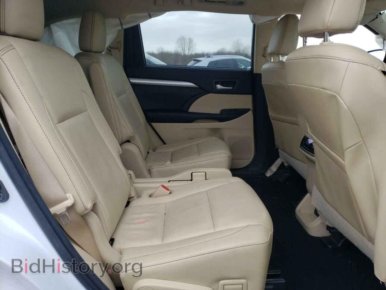2017 TOYOTA HIGHLANDER - VIN: 5TDJZRFH2HS522469 - Фото 6