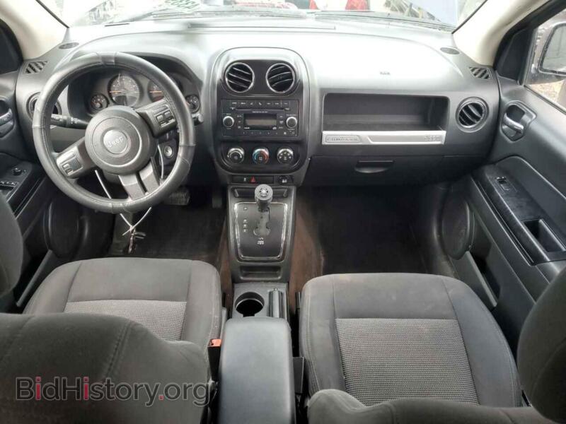 2014 Jeep COMPASS (VIN 1C4NJDBB7ED673909) — photo 8 of 14