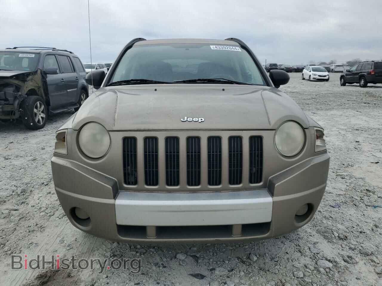 2007 JEEP COMPASS - VIN: 1J8FT57W37D121304 - Фото 5