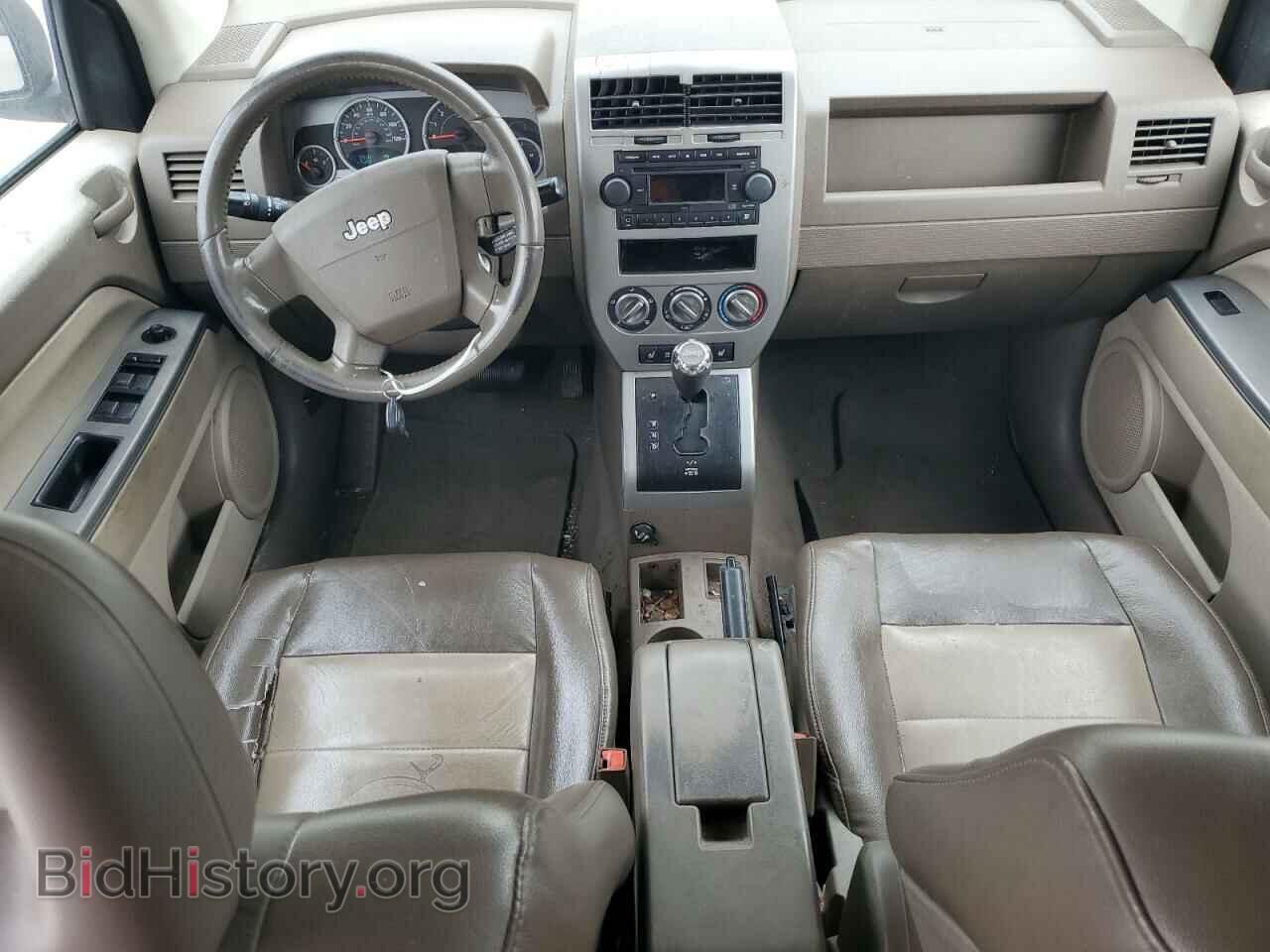 2007 JEEP COMPASS - VIN: 1J8FT57W37D121304 - Фото 8