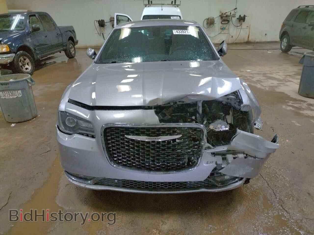2017 CHRYSLER 300 - VIN: 2C3CCAGG6HH534757 - Фото 5