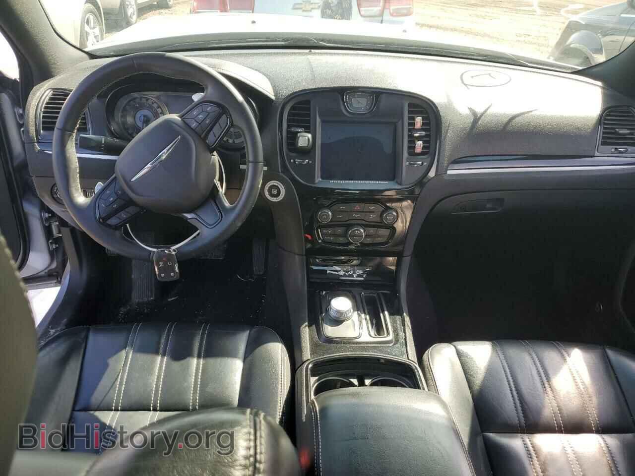 2017 CHRYSLER 300 - VIN: 2C3CCAGG6HH534757 - Фото 8
