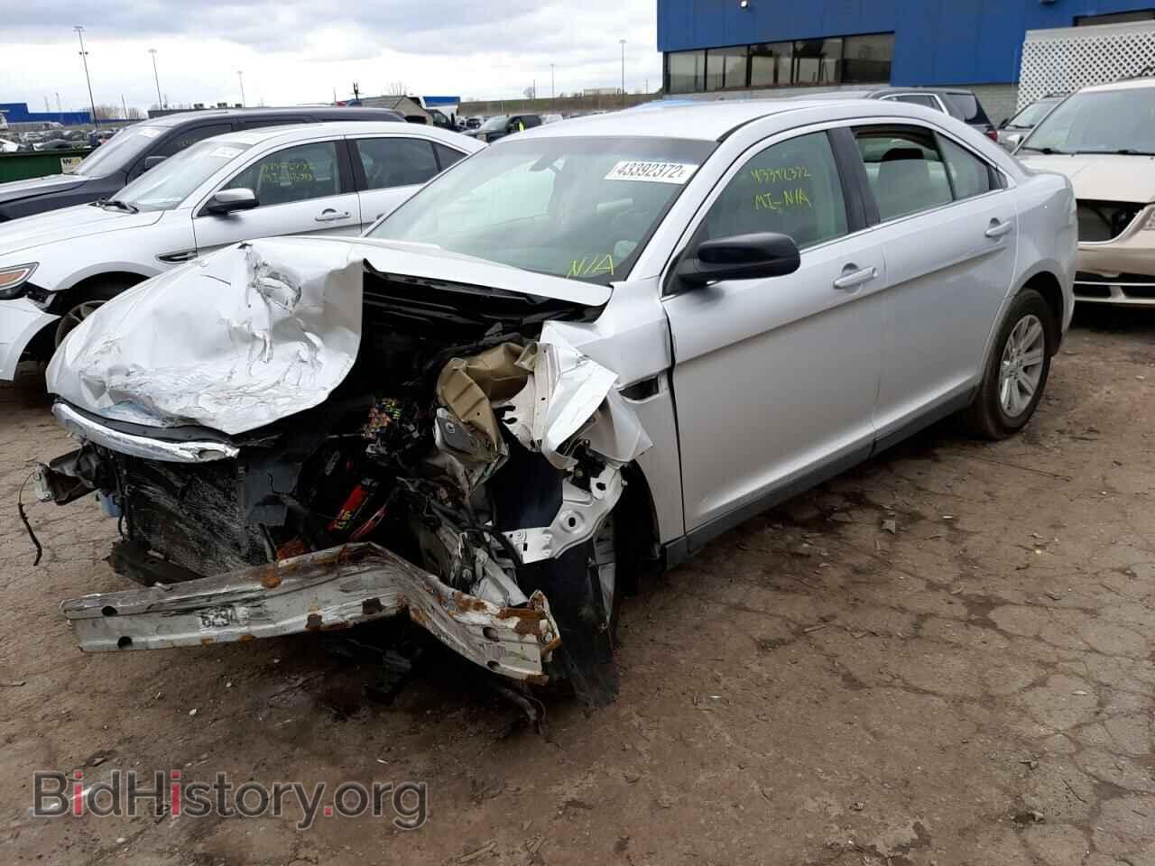 2010 FORD TAURUS - VIN: 1FAHP2DW7AG138187 - Фото 2