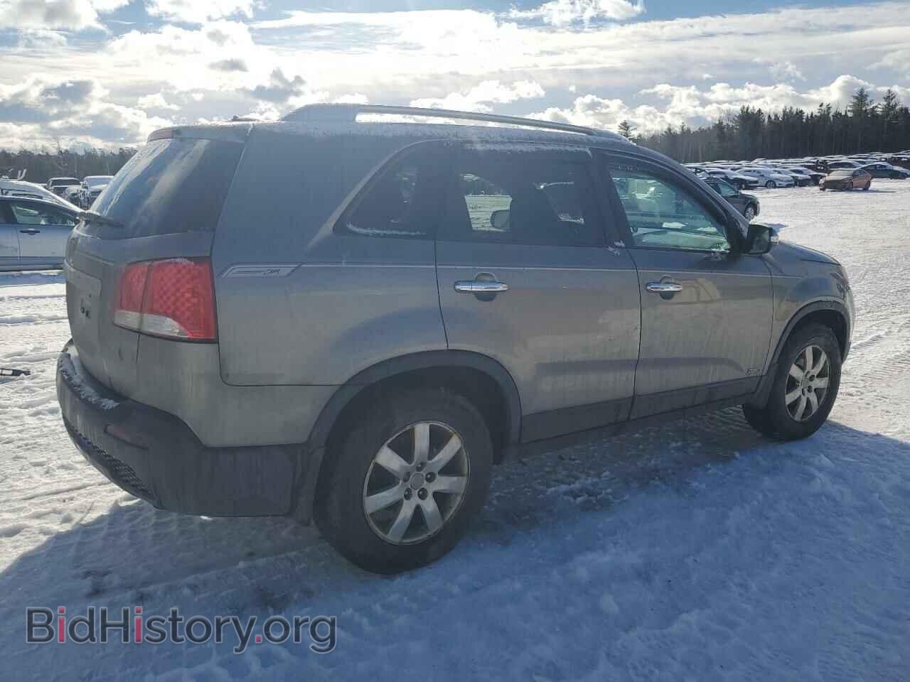 2013 KIA SORENTO - VIN: 5XYKTCA64DG415570 - Фото 3