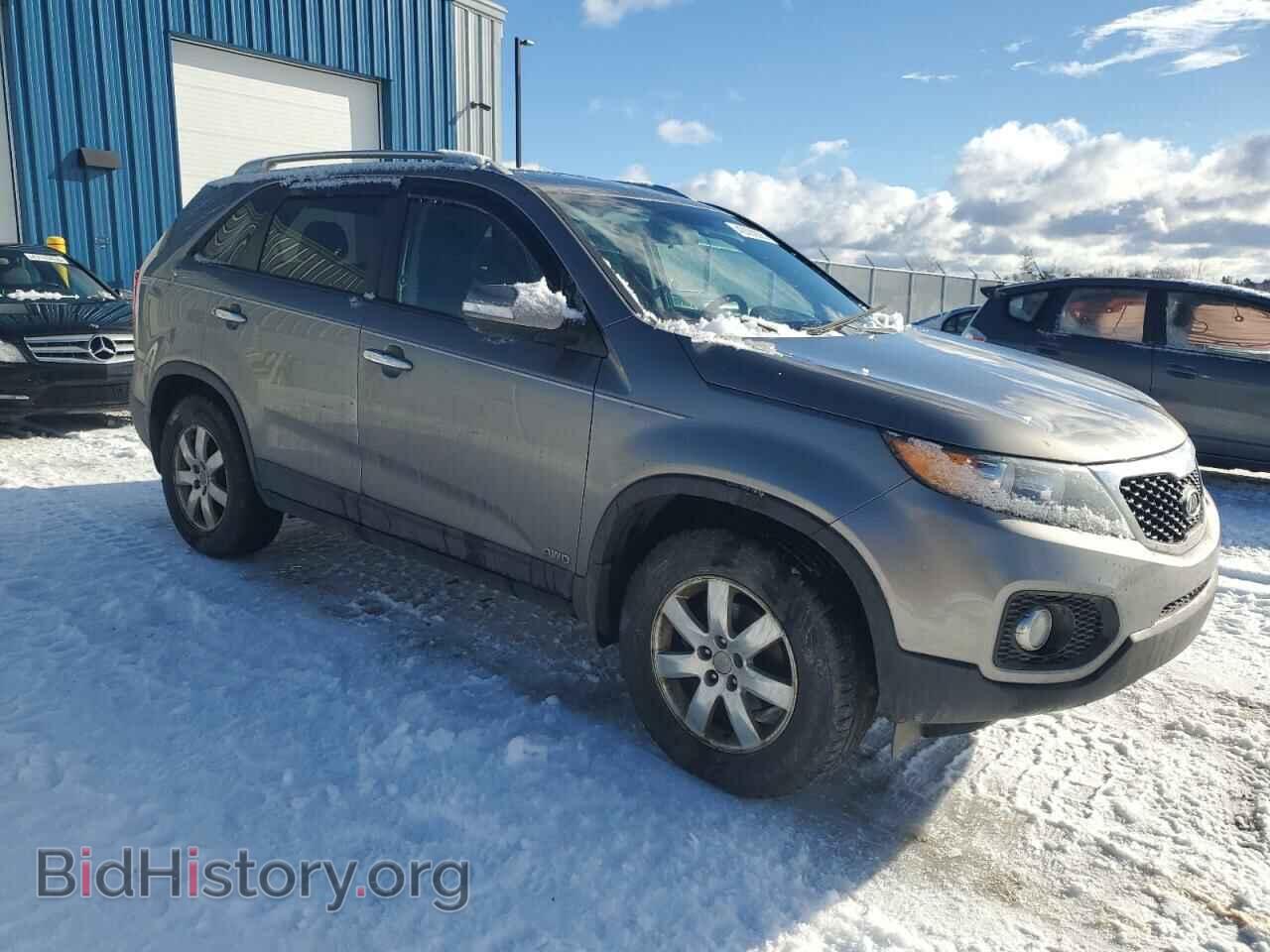 2013 KIA SORENTO - VIN: 5XYKTCA64DG415570 - Фото 4