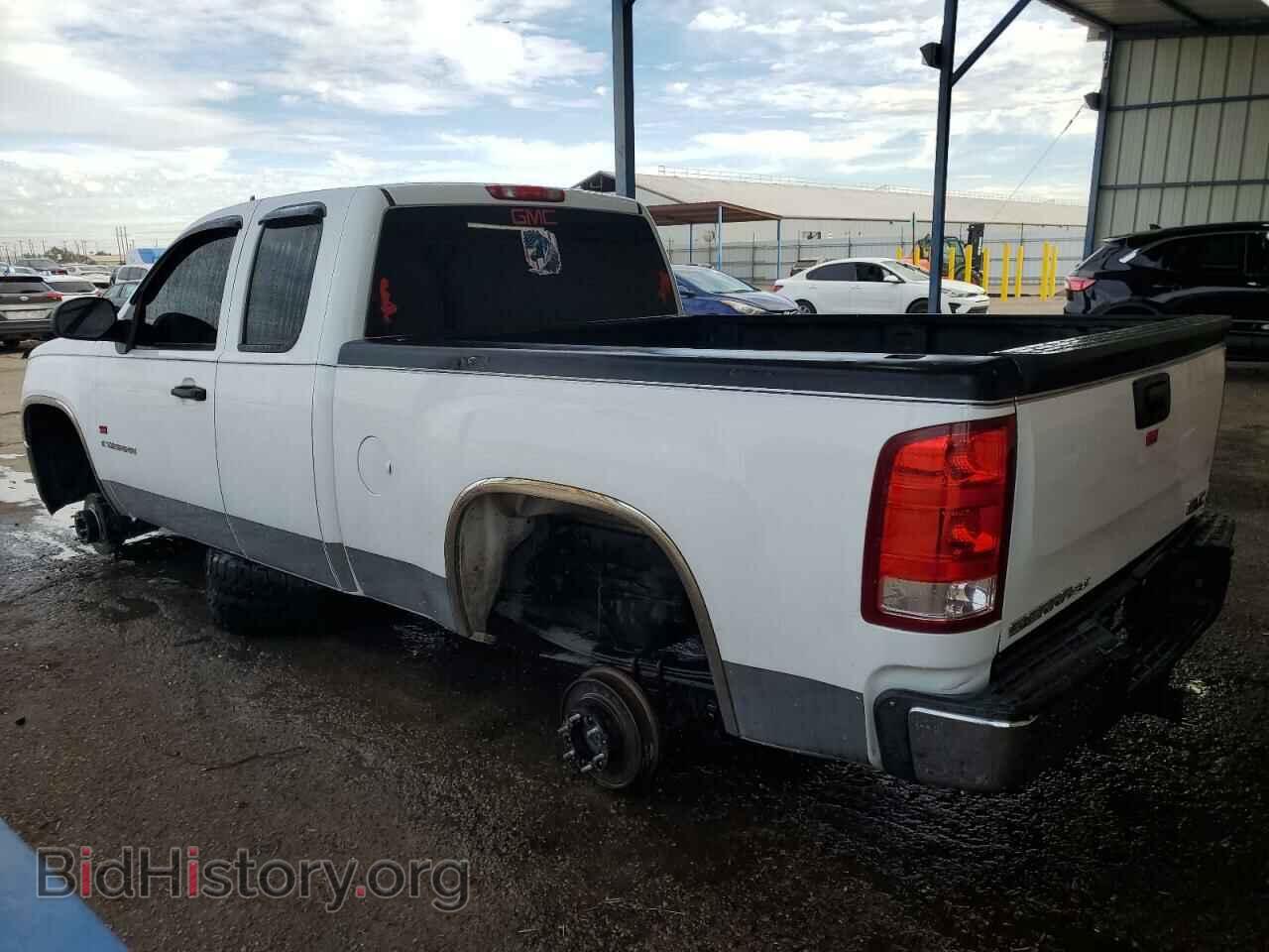 2007 GMC SIERRA - VIN: 2GTEC19CX71717794 - Фото 2