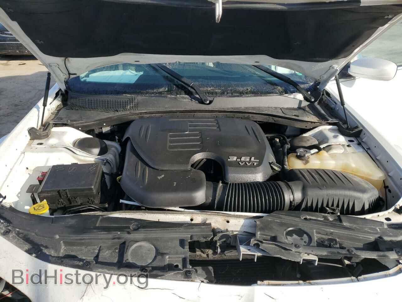 2016 CHRYSLER 300 - VIN: 2C3CCARG9GH182902 - Фото 11