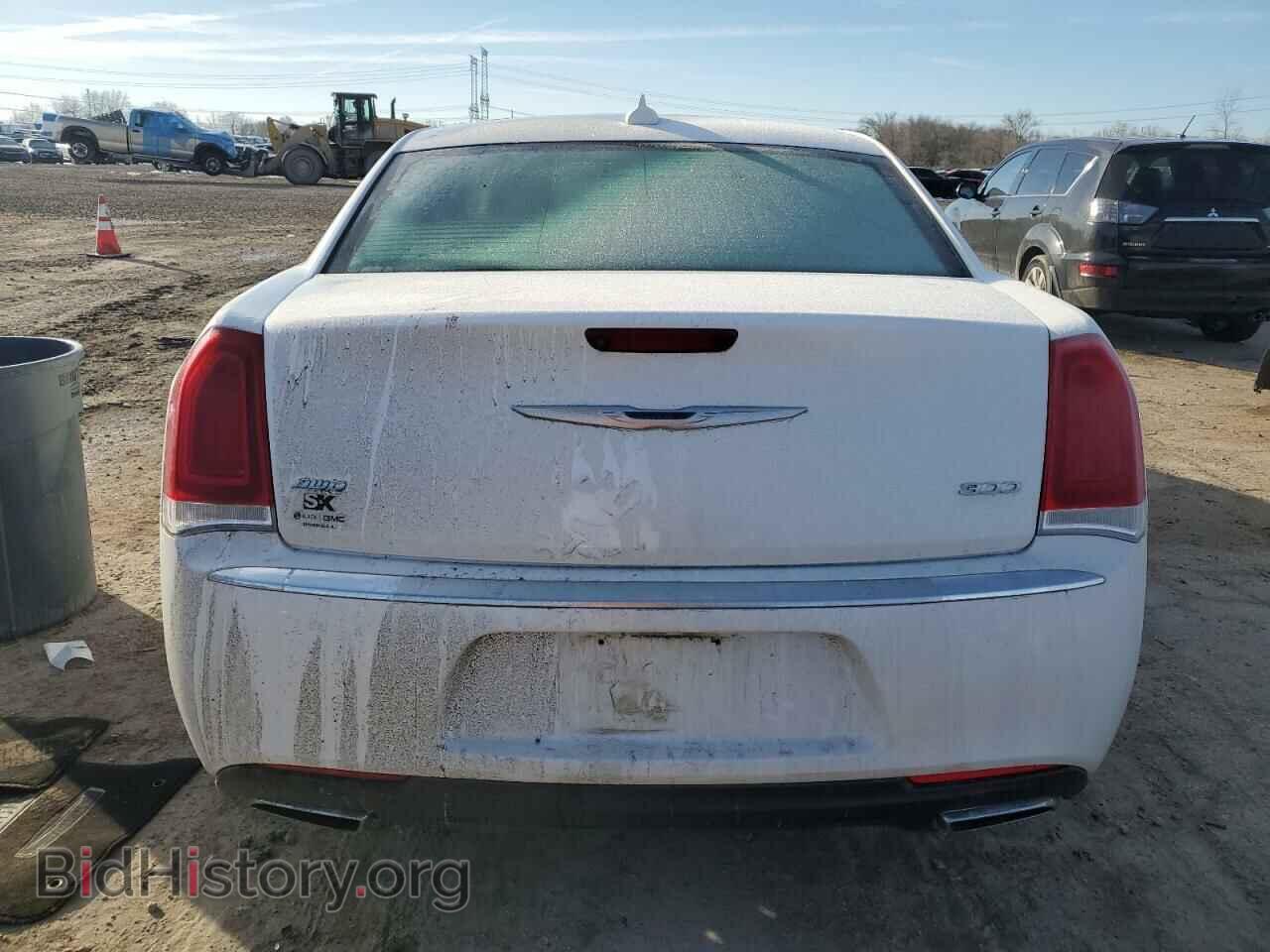 2016 CHRYSLER 300 - VIN: 2C3CCARG9GH182902 - Фото 6