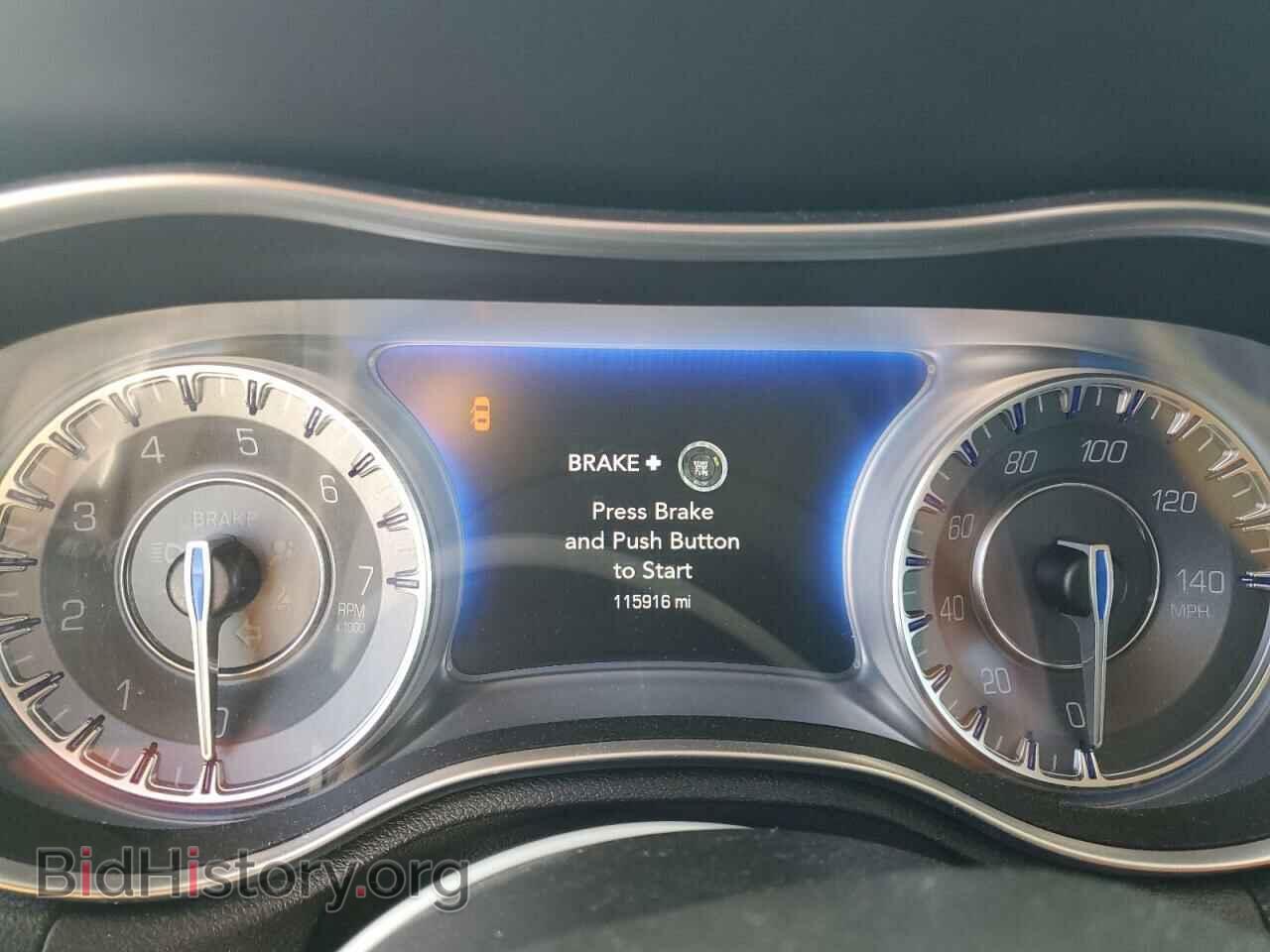 2016 CHRYSLER 300 - VIN: 2C3CCARG9GH182902 - Фото 9