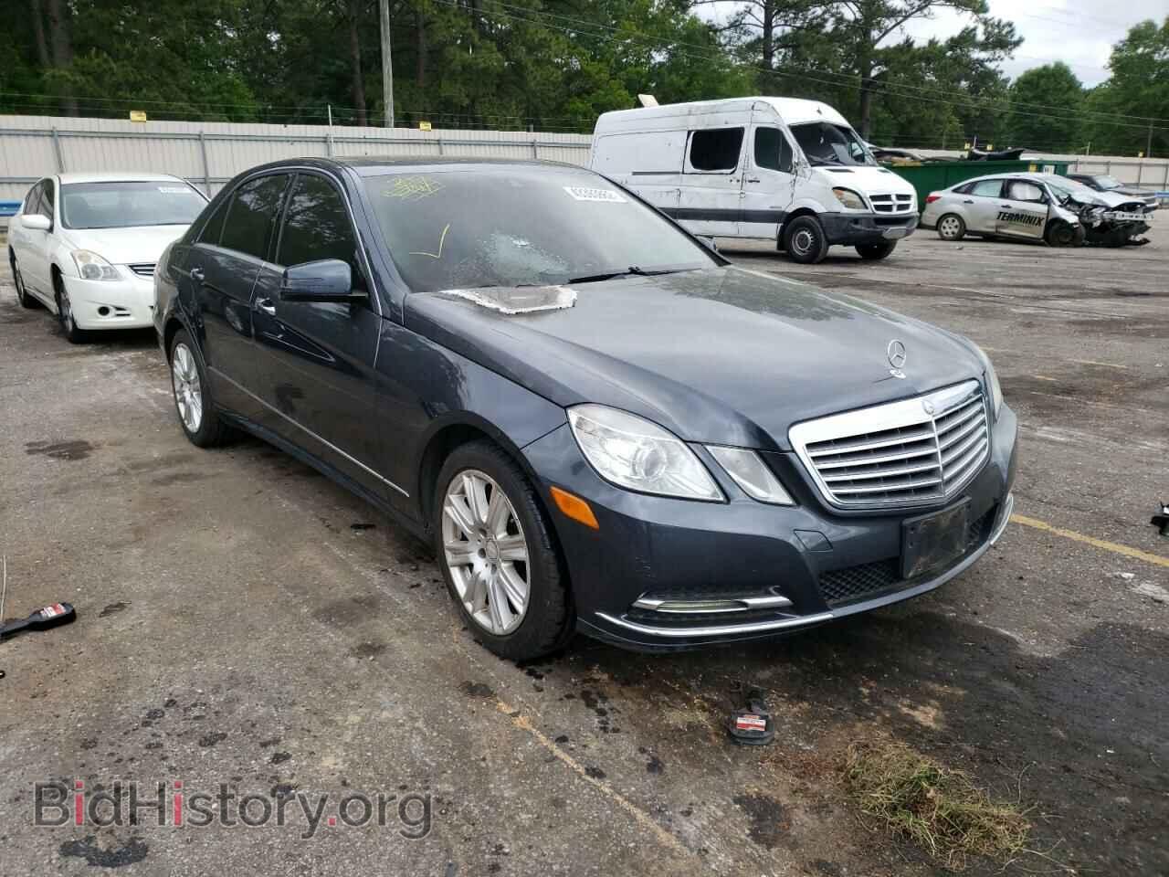 Photo WDDHF8JB2DA677735 - MERCEDES-BENZ E-CLASS 2013