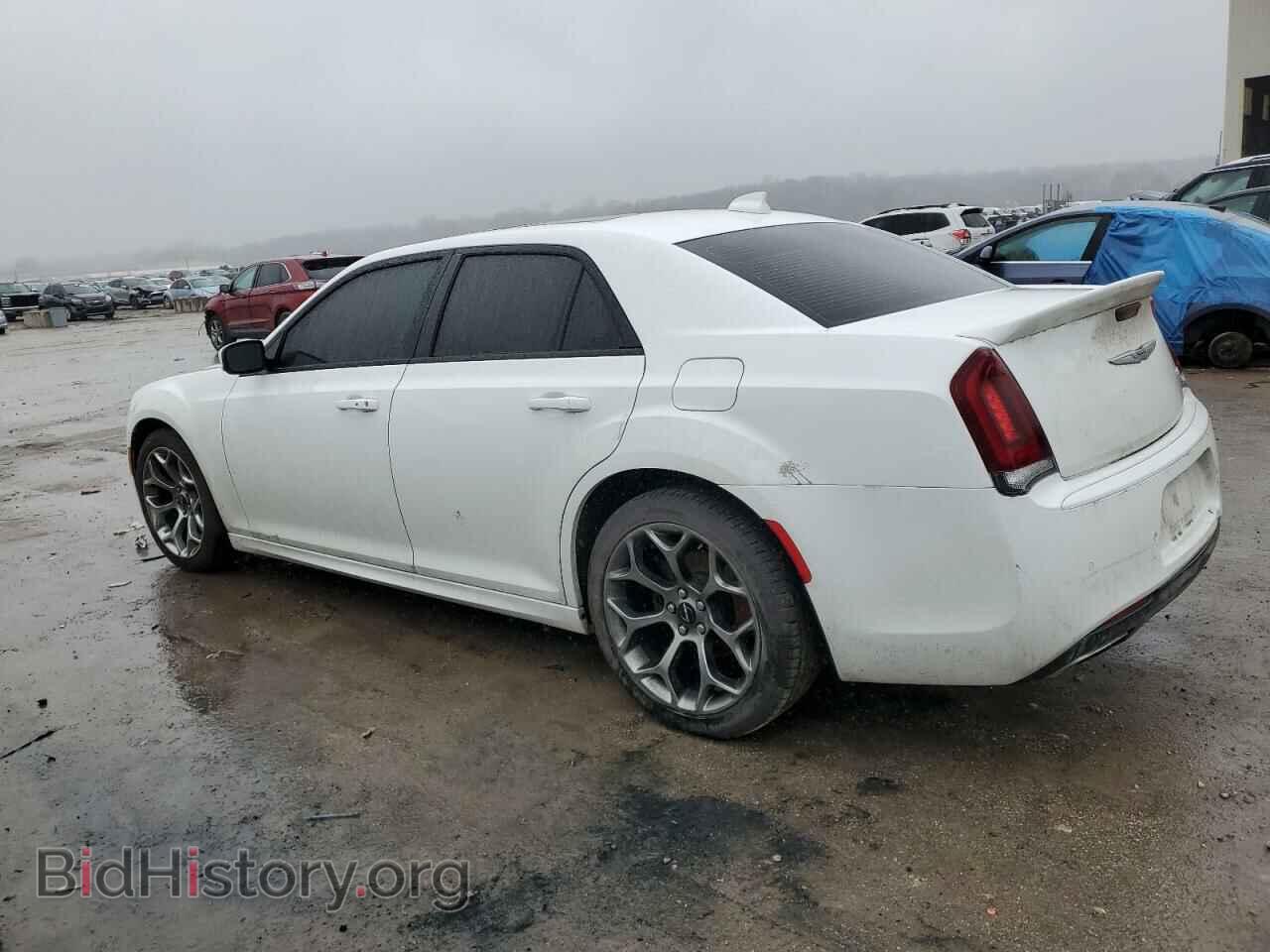 2018 CHRYSLER 300 - VIN: 2C3CCABG5JH269665 - Фото 2