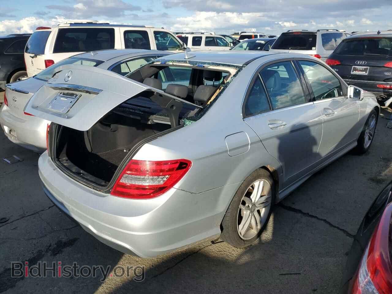 2013 MERCEDES-BENZ C-CLASS - VIN: WDDGF4HB9DA869714 - Фото 3