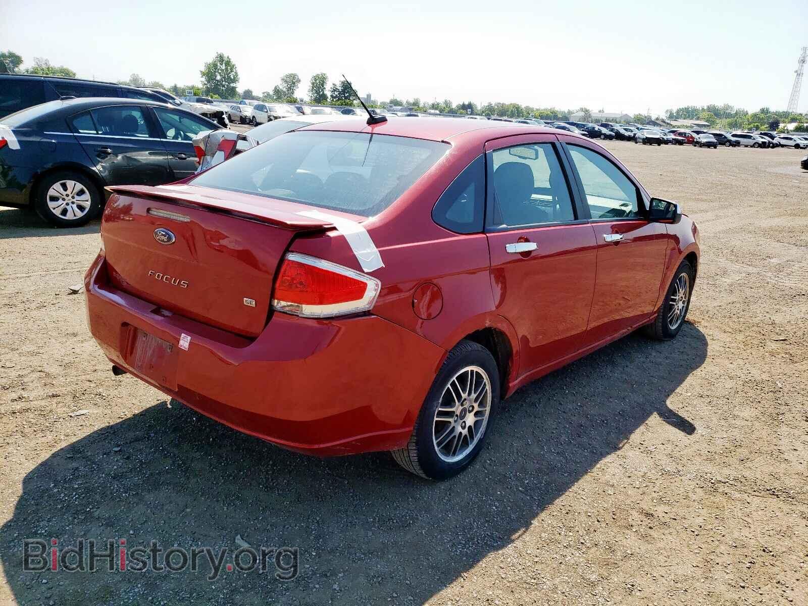 2011 FORD FOCUS - VIN: 1FAHP3FN1BW122861 - Фото 4