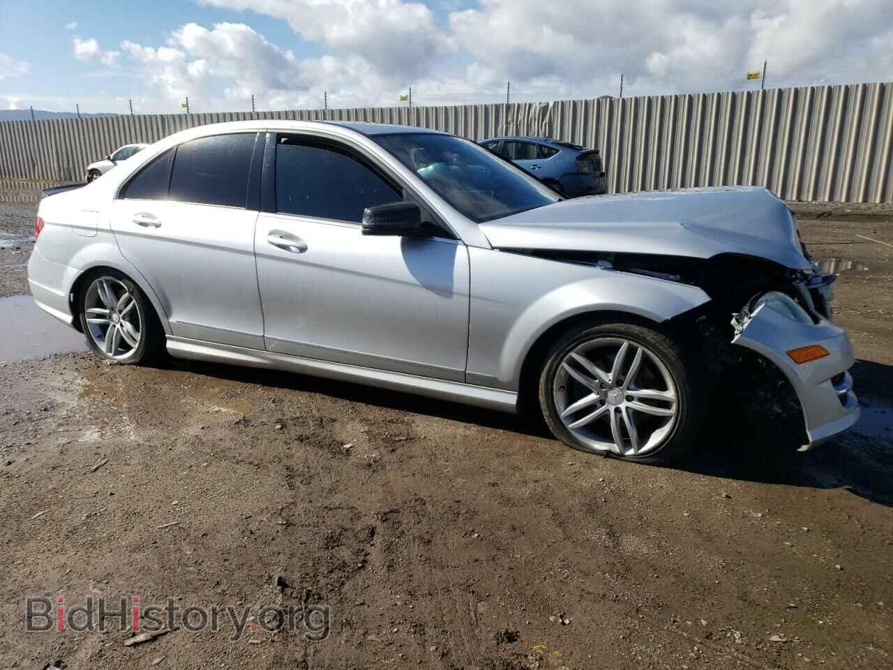 2013 MERCEDES-BENZ C-CLASS - VIN: WDDGF4HB2DA806292 - Фото 4
