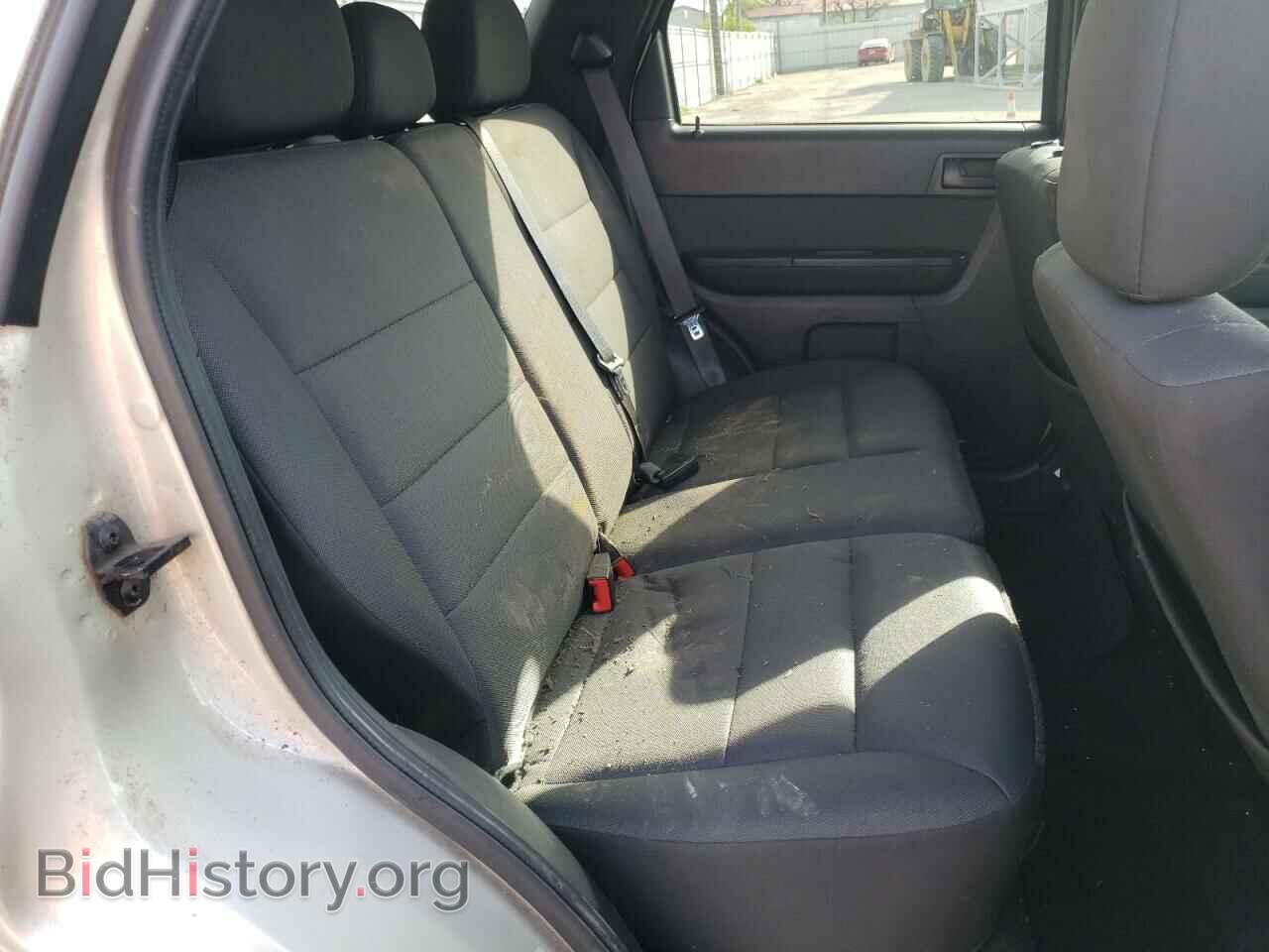 2011 FORD ESCAPE - VIN: 1FMCU0D76BKA32270 - Фото 6