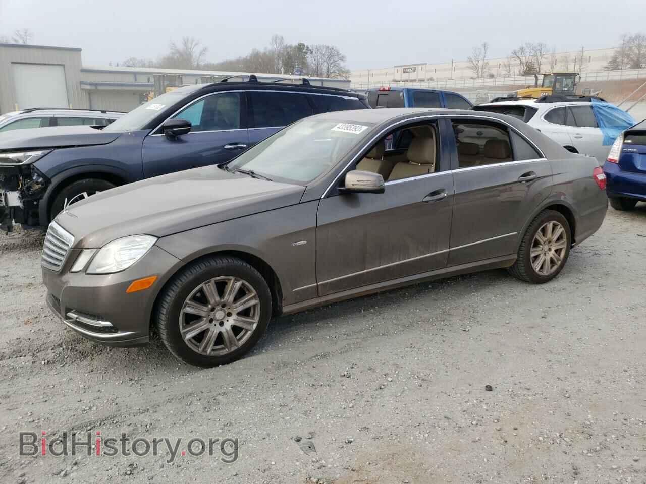 Фотография WDDHF8JB2CA656219 - MERCEDES-BENZ E-CLASS 2012