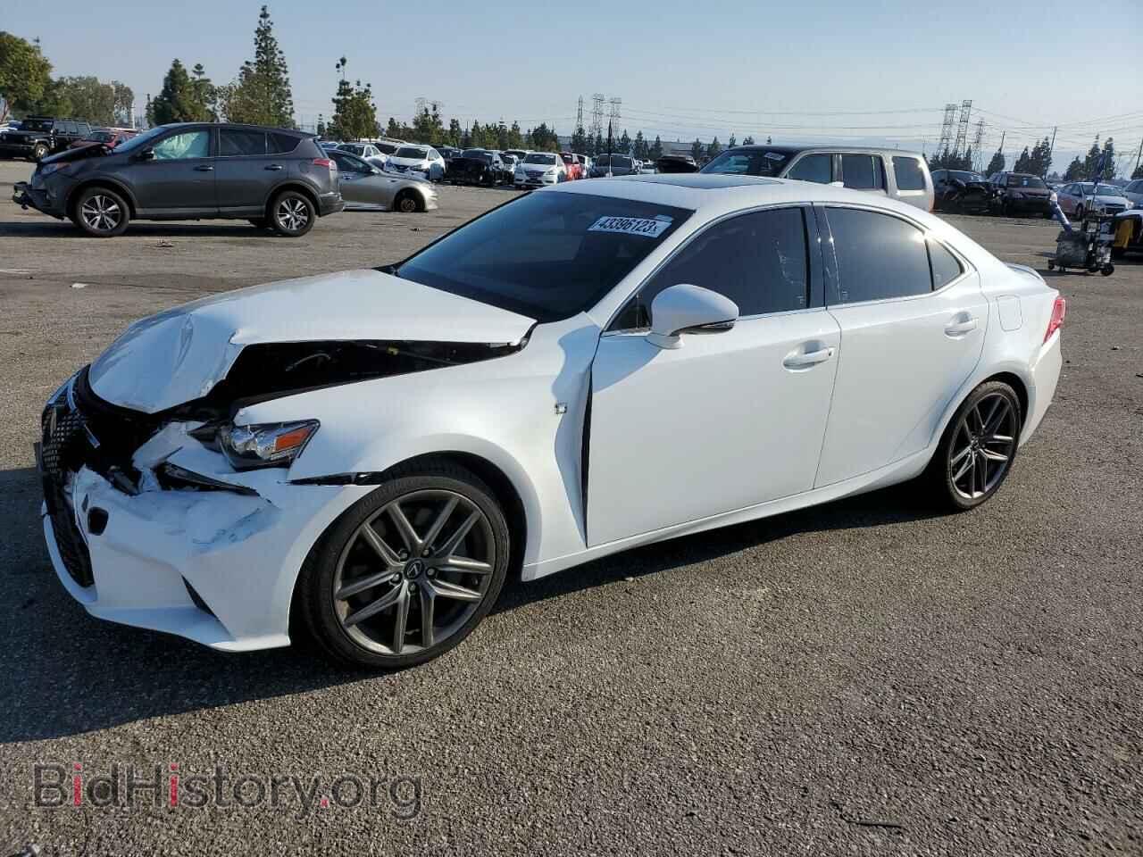 Photo JTHBA1D29G5035641 - LEXUS IS 2016