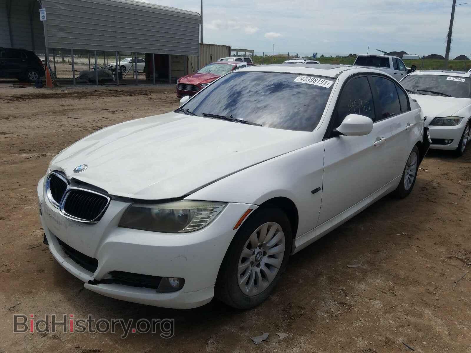 2009 BMW 3 SERIES - VIN: WBAPH73559A175288 - Фото 2
