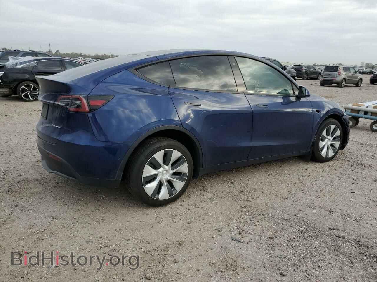 2022 TESLA MODEL Y - VIN: 7SAYGDEE8NF378461 - Фото 3