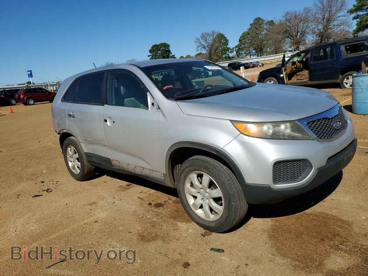 2011 KIA SORENTO - VIN: 5XYKT3A10BG063864 - Photo 4