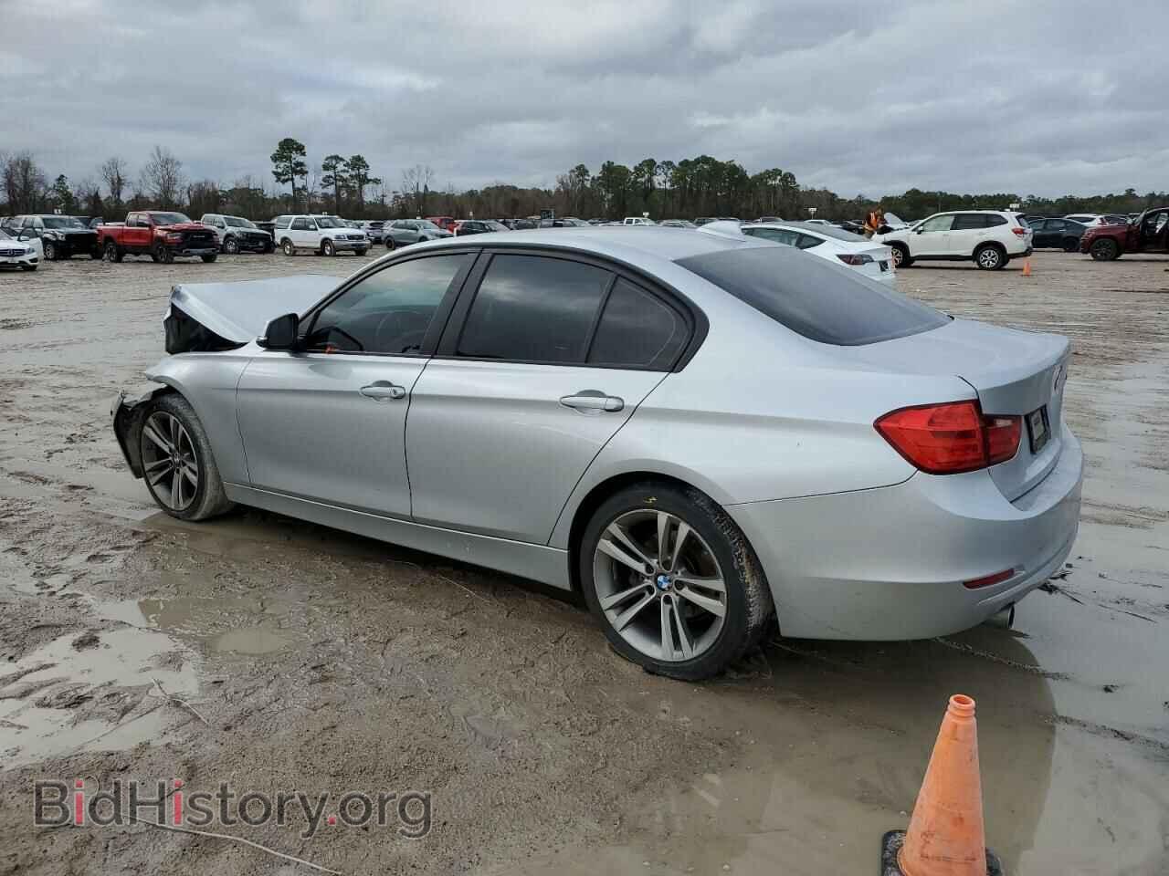 2014 BMW 3 SERIES - VIN: WBA3B1G51ENT00152 - Фото 2