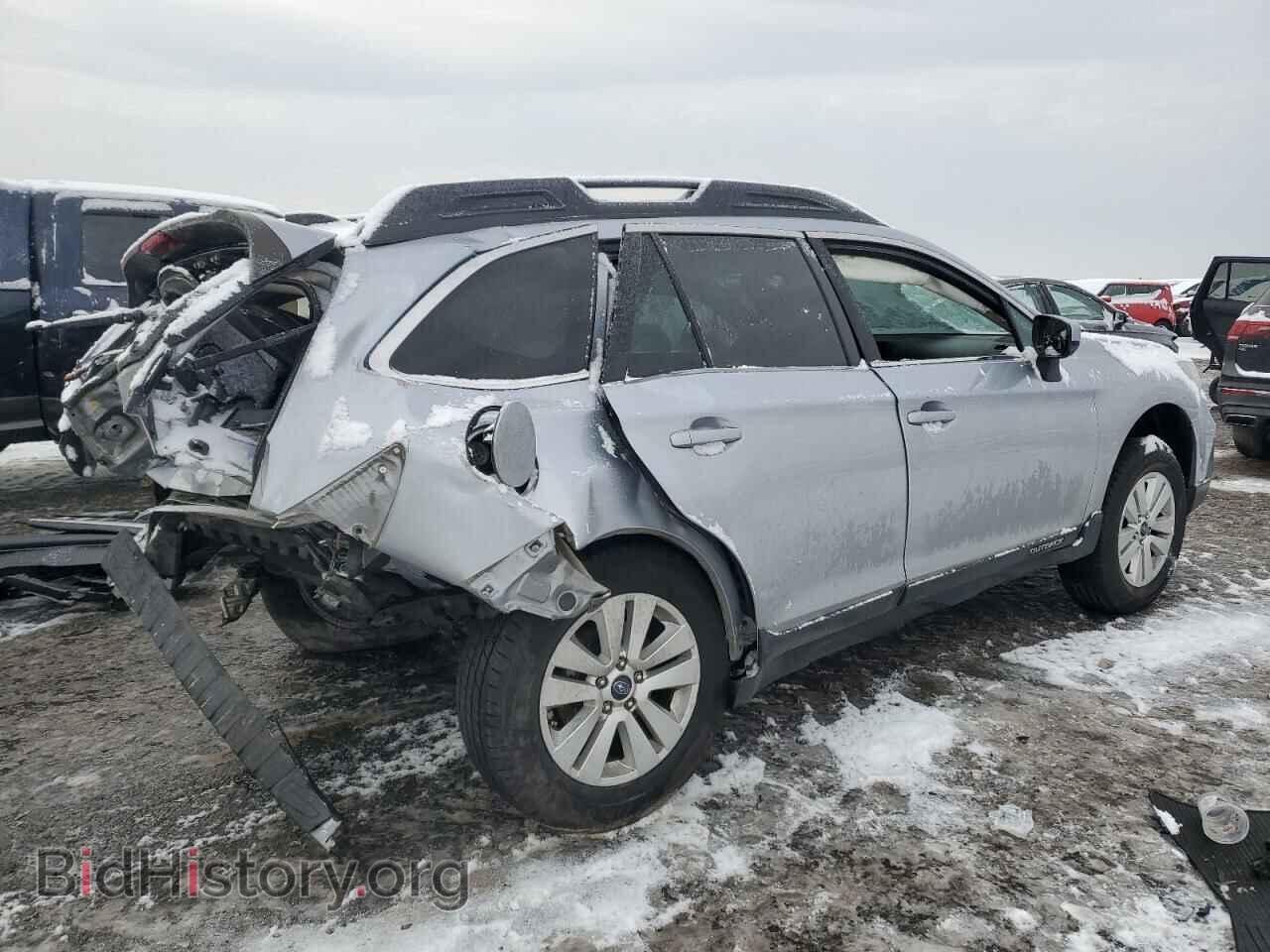 2018 SUBARU OUTBACK - VIN: 4S4BSACC7J3227521 - Фото 3