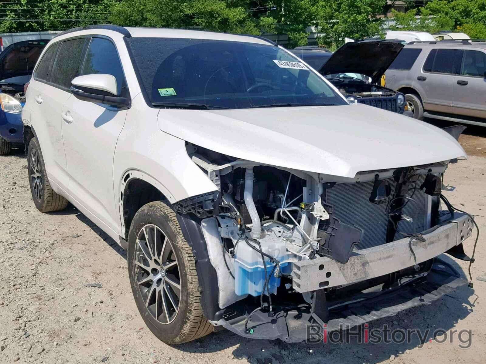 Photo 5TDJZRFH1JS855431 - TOYOTA HIGHLANDER 2018